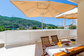 Apartment Festina Lente